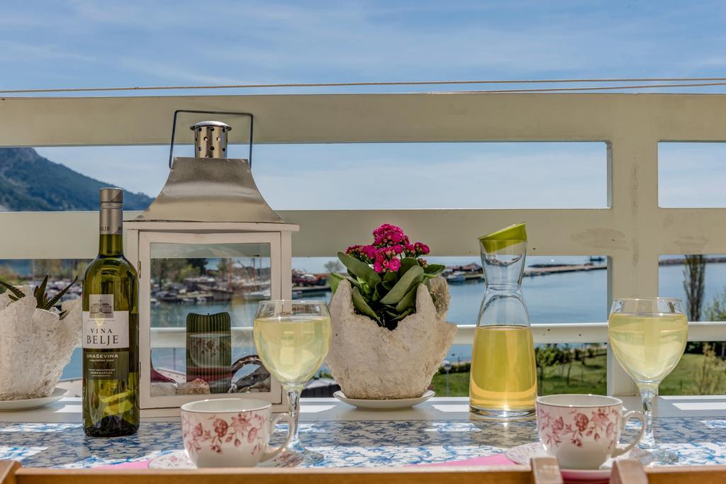 Apartment Sea View Mouth Cetina Omiš Esterno foto